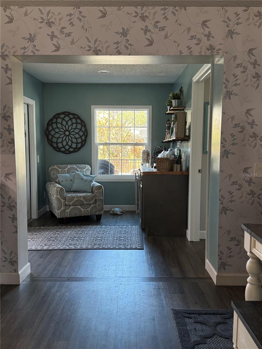 DAVISON MANOR - Residential