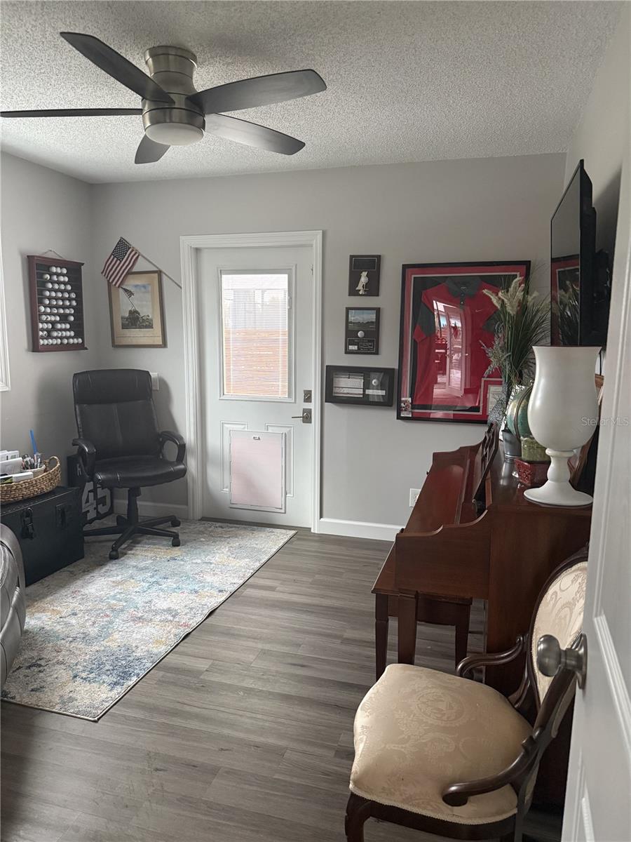 DAVISON MANOR - Residential