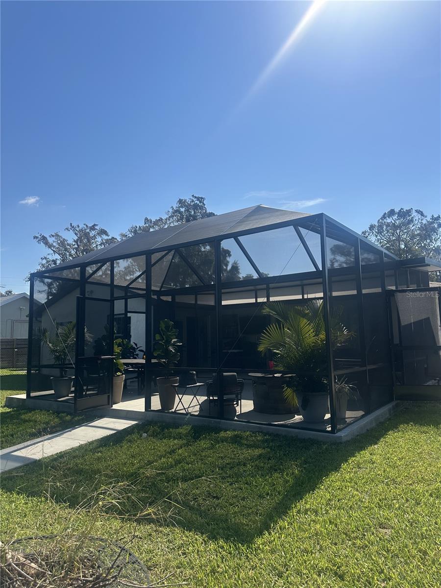 DAVISON MANOR - Residential