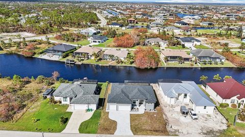 A home in PORT CHARLOTTE