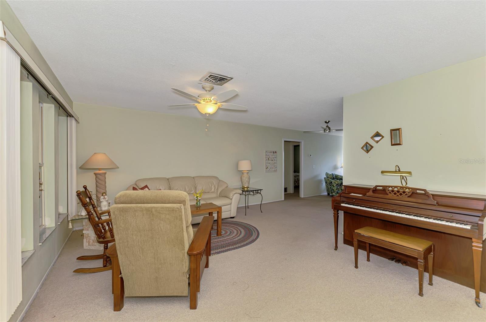 SOUTH VENICE - Residential