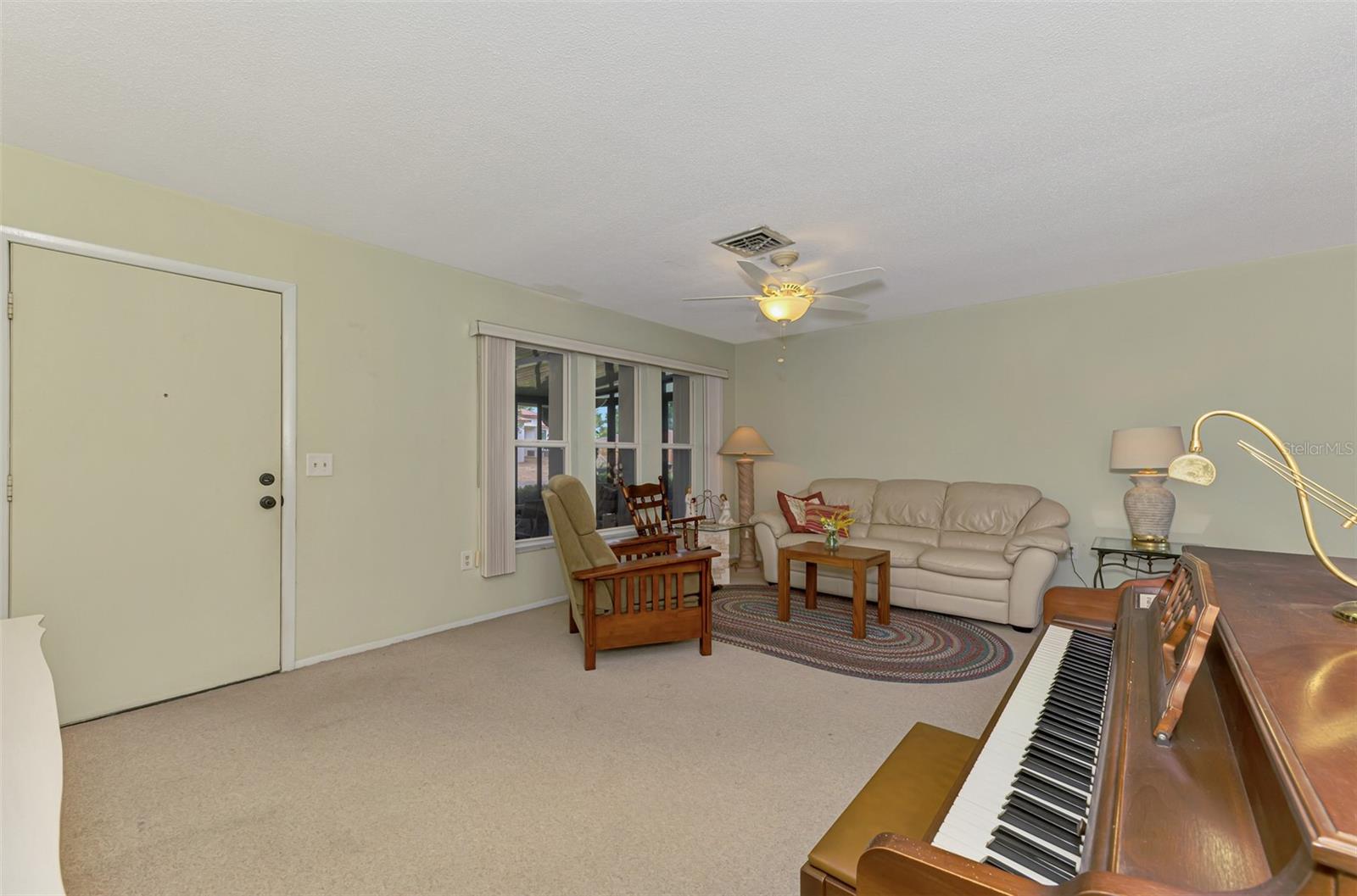 SOUTH VENICE - Residential