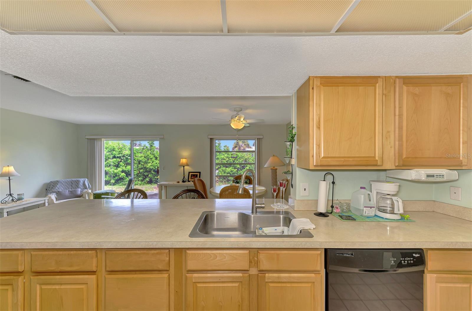 SOUTH VENICE - Residential