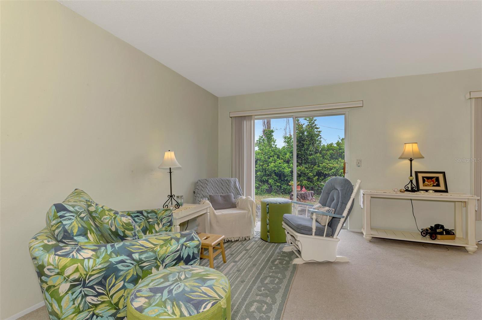 SOUTH VENICE - Residential