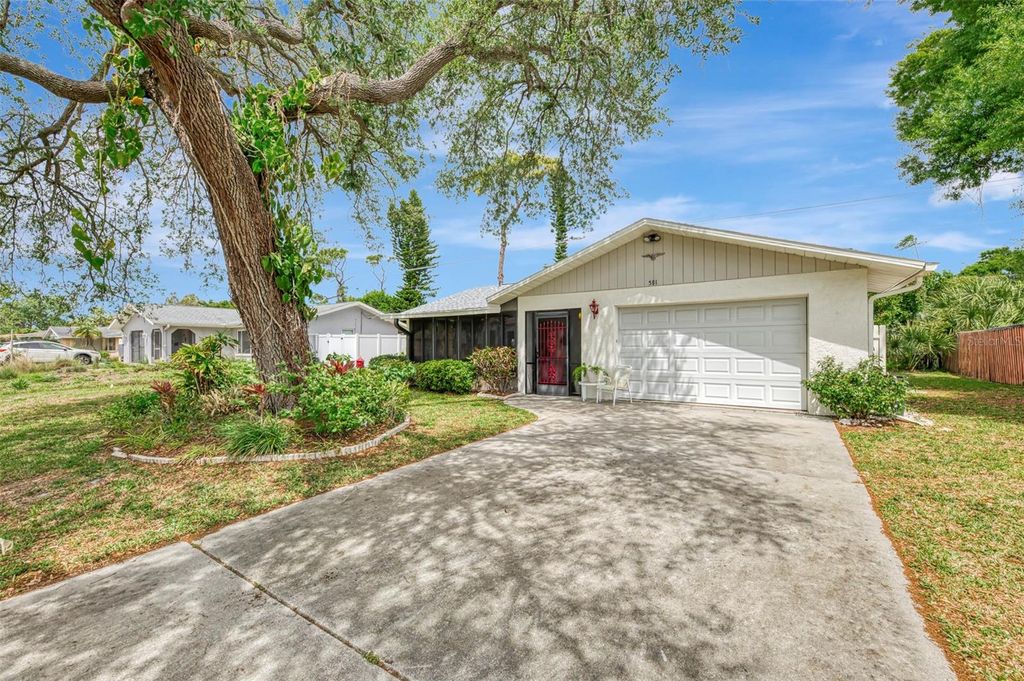 Photo of 581 Crocus Road, Venice, FL 34293 (MLS # N6143629)