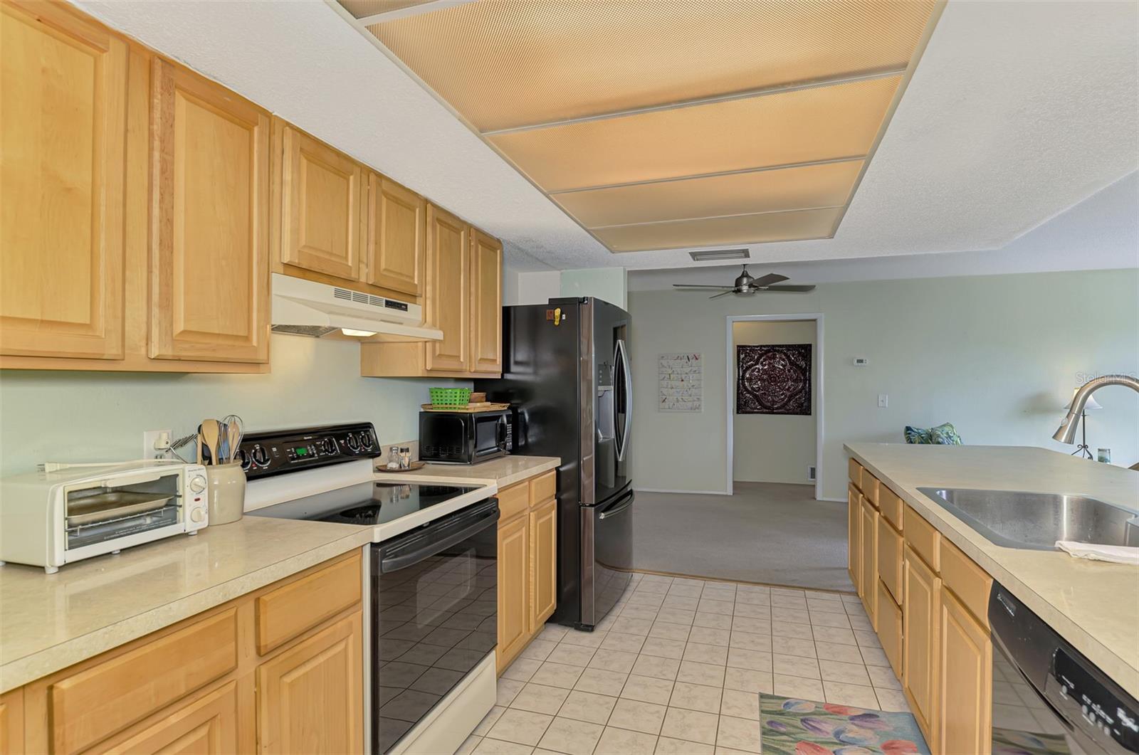 SOUTH VENICE - Residential