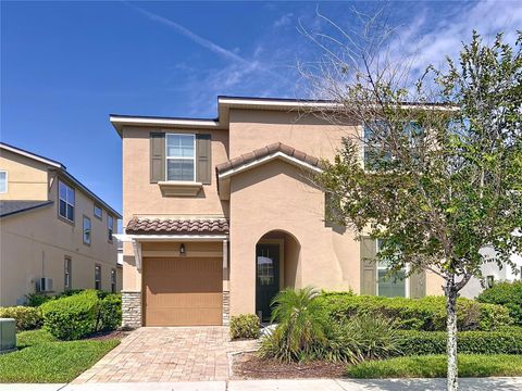 Photo of 1612 Herrons Green Path, Kissimmee, FL 34747 (MLS # S5133364)