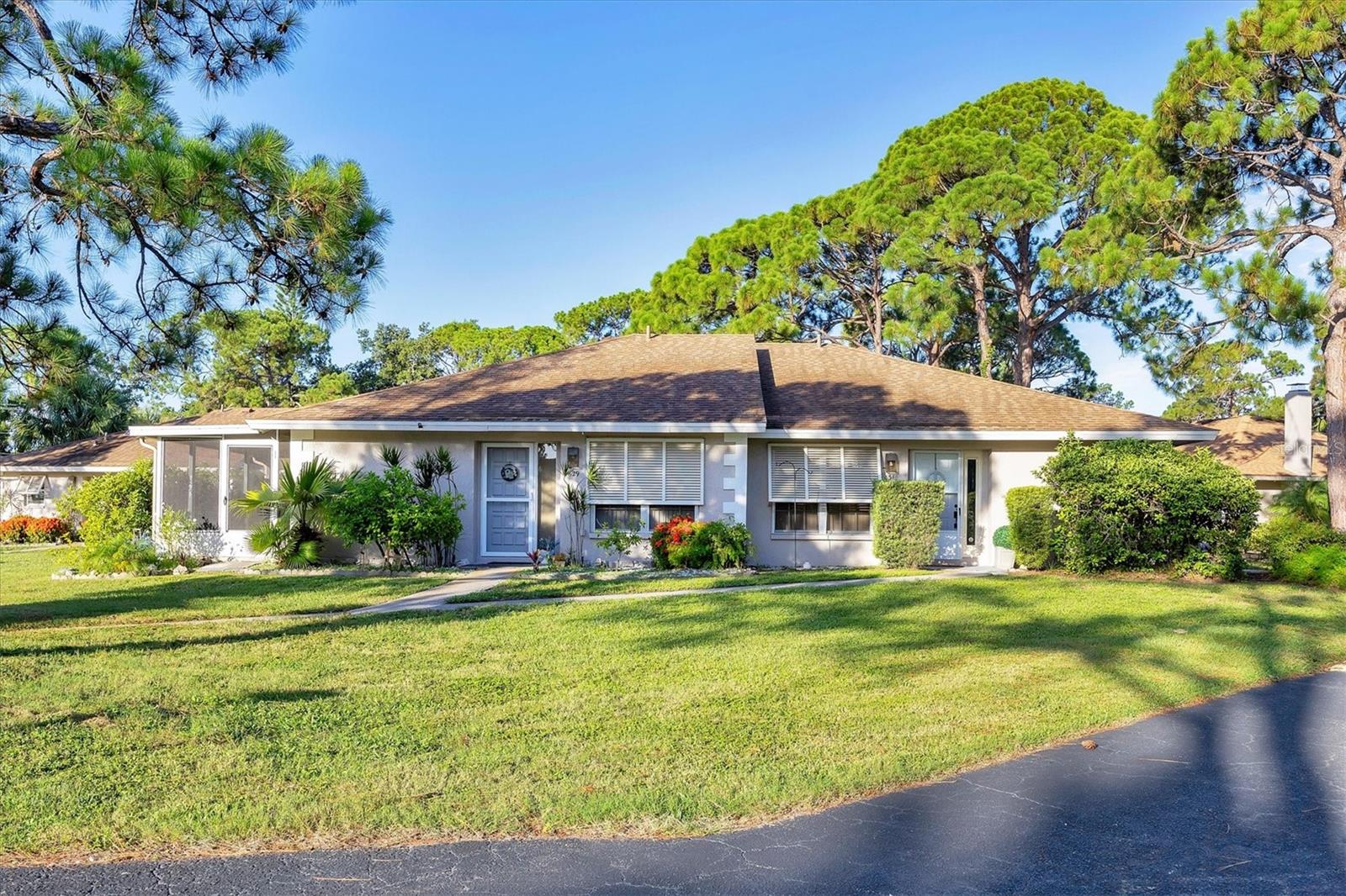 **Charming Furnished 2-Bedroom in Jefferson Pines – Prime Sarasota Location!**
Enjoy the best of Sarasota living in this fully furnished 2-bedroom, 2-bathroom condo located in the peaceful and sought-after Jefferson Pines community, just minutes from downtown. This well-maintained residence offers a spacious layout with two dedicated parking spaces and interior laundry for added convenience.
Residents have access to a **heated community pool**, ideal for year-round enjoyment. Tucked away in a **quiet, tree-lined neighborhood**, Jefferson Pines offers serenity while being close to shopping, dining, beaches, and cultural attractions.
**Features include:**
* 2 Bedrooms / 2 Bathrooms
* Fully Furnished
* Interior Laundry
* 2 Assigned Parking Spaces
* Heated Community Pool
* Tranquil and Quiet Complex
* Close to Downtown Sarasota
**Minimum 6-month rental.** Available for immediate occupancy — ideal for seasonal or long-term tenants. Don’t miss this comfortable and convenient home in the heart of Sarasota!