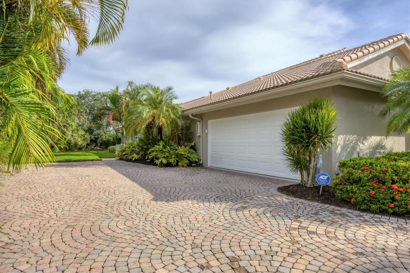 PRESTANCIA - Residential