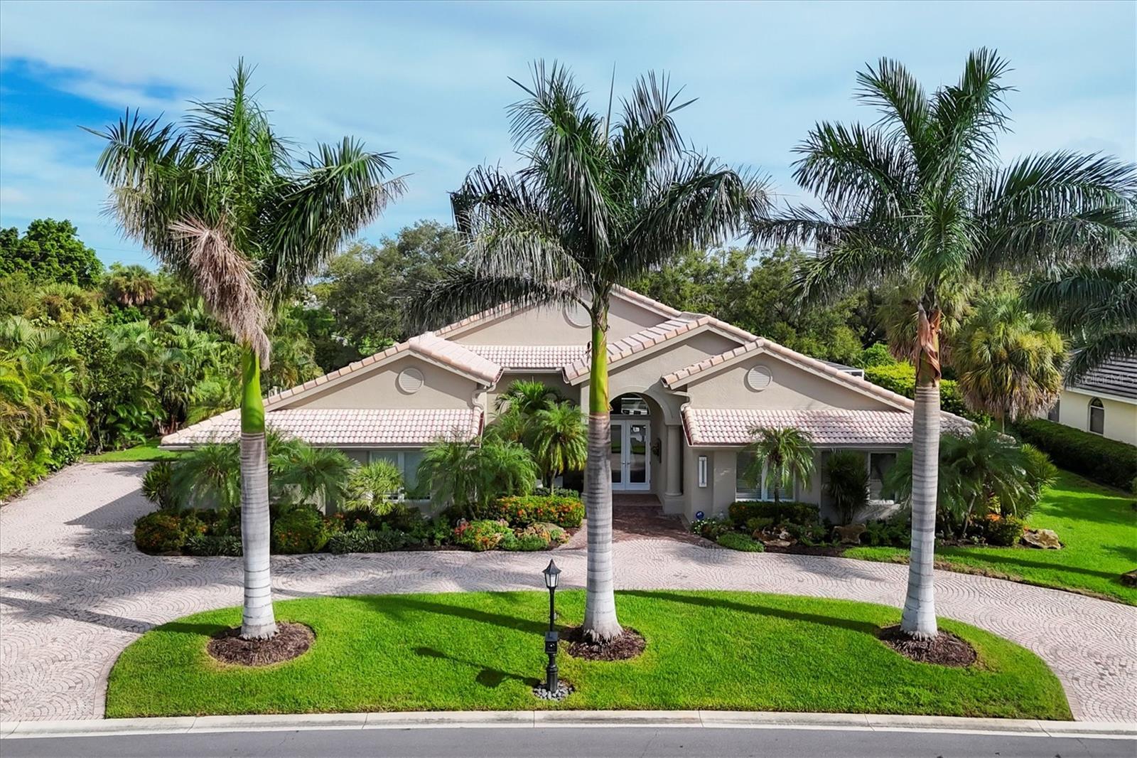 PRESTANCIA - Residential