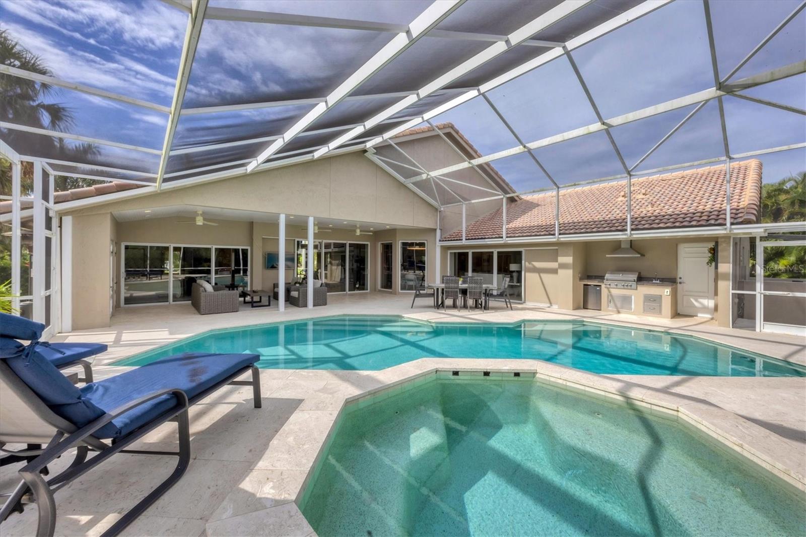 PRESTANCIA - Residential