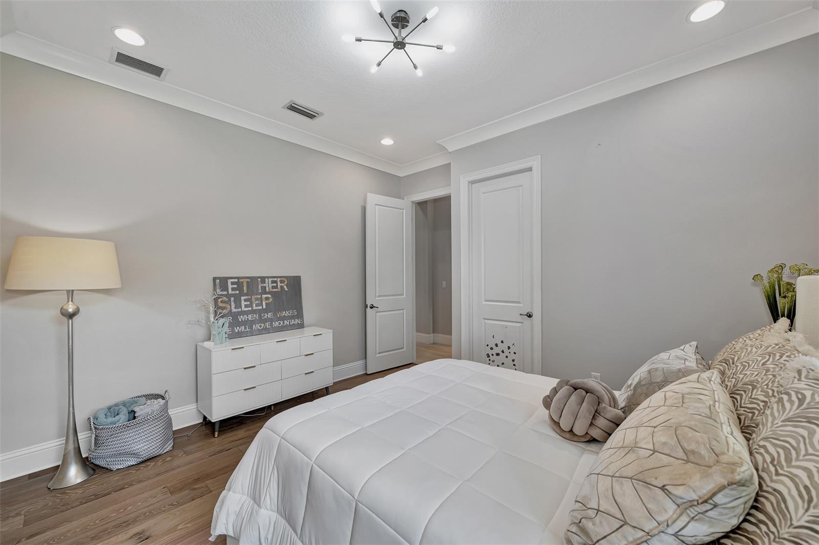 COUNTRY CLUB EAST AT LAKEWD RNCH UU2 - Residential