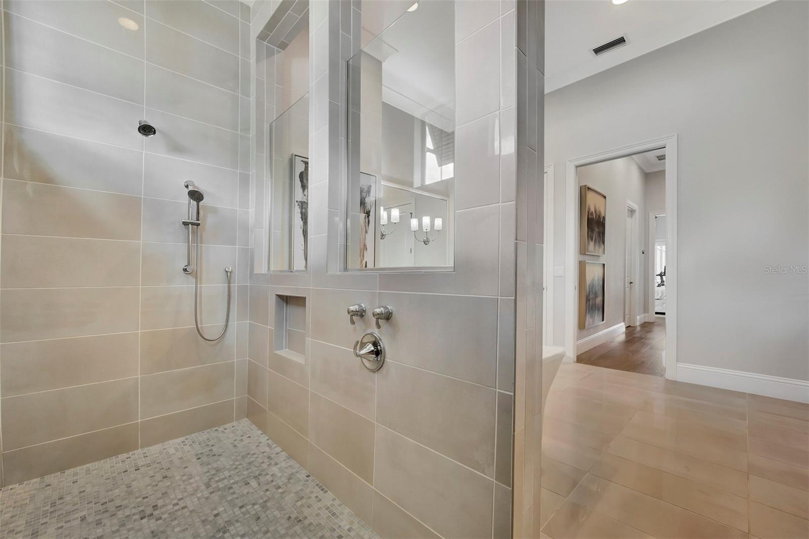 COUNTRY CLUB EAST AT LAKEWD RNCH UU2 - Residential