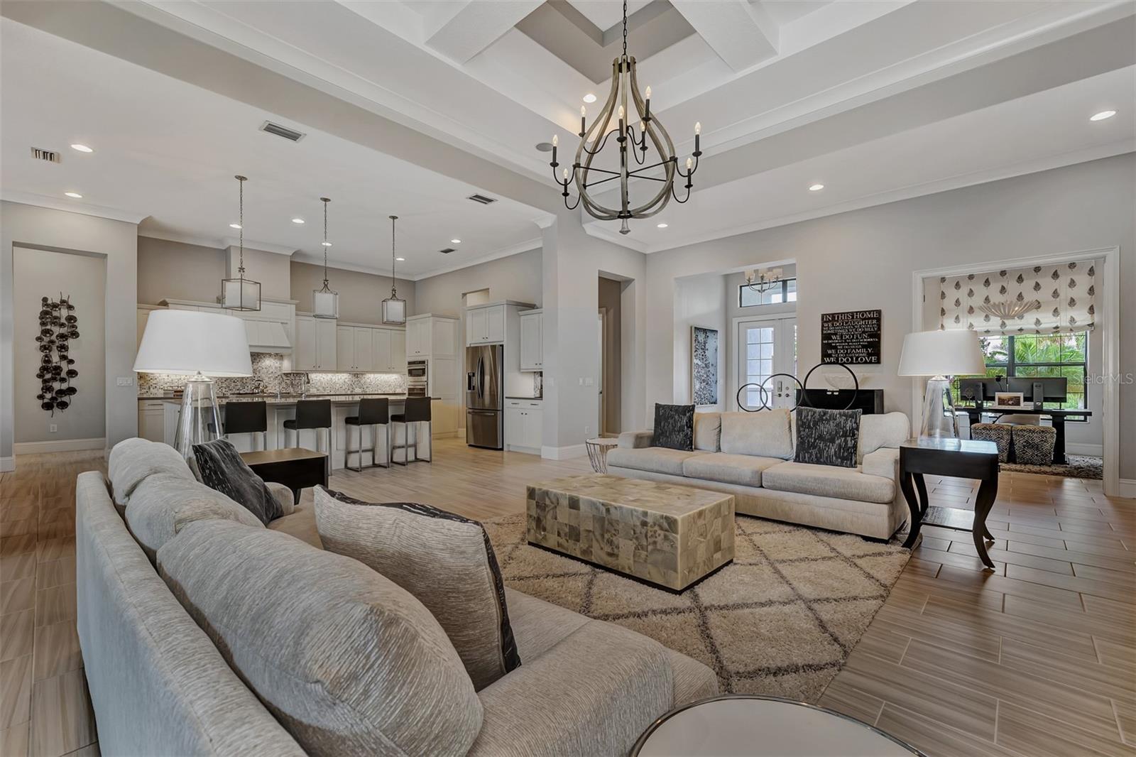 COUNTRY CLUB EAST AT LAKEWD RNCH UU2 - Residential