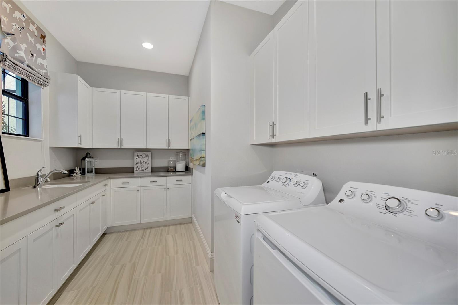 COUNTRY CLUB EAST AT LAKEWD RNCH UU2 - Residential