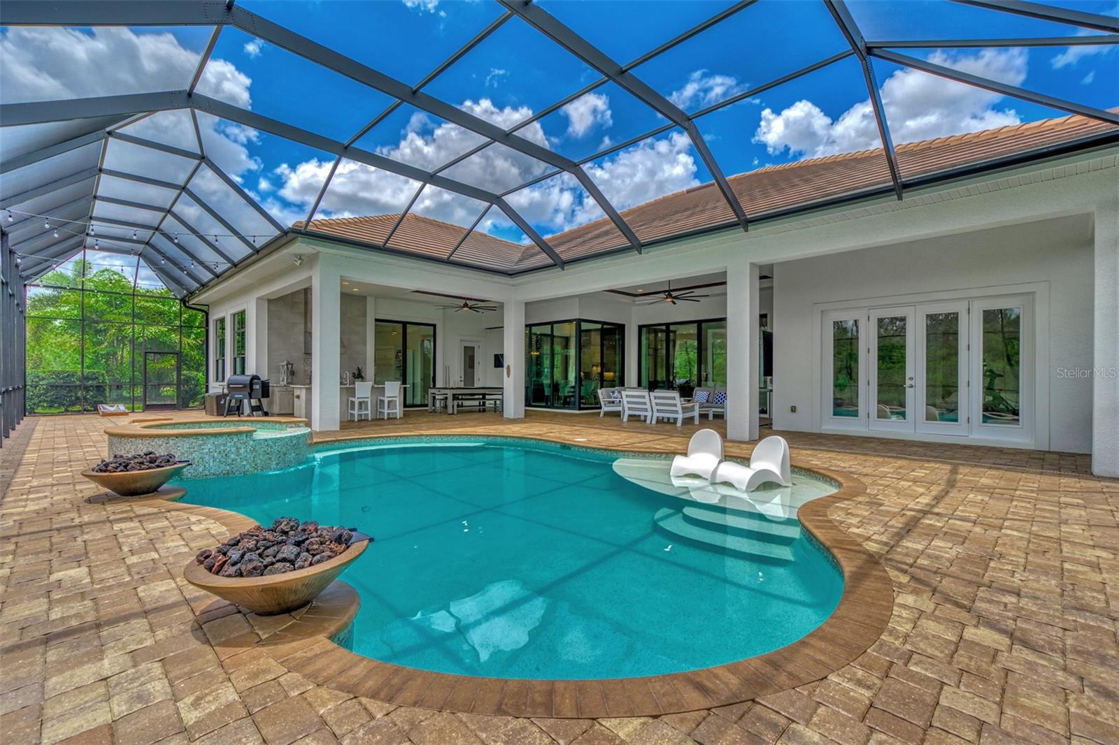 COUNTRY CLUB EAST AT LAKEWD RNCH UU2 - Residential