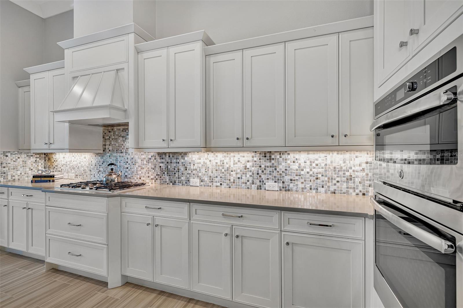 COUNTRY CLUB EAST AT LAKEWD RNCH UU2 - Residential