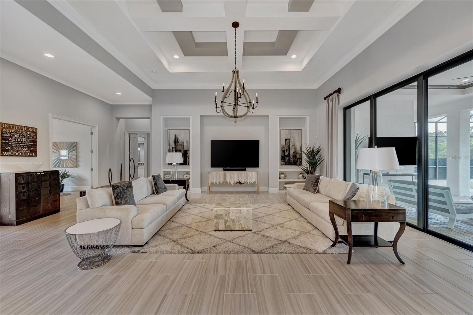 COUNTRY CLUB EAST AT LAKEWD RNCH UU2 - Residential