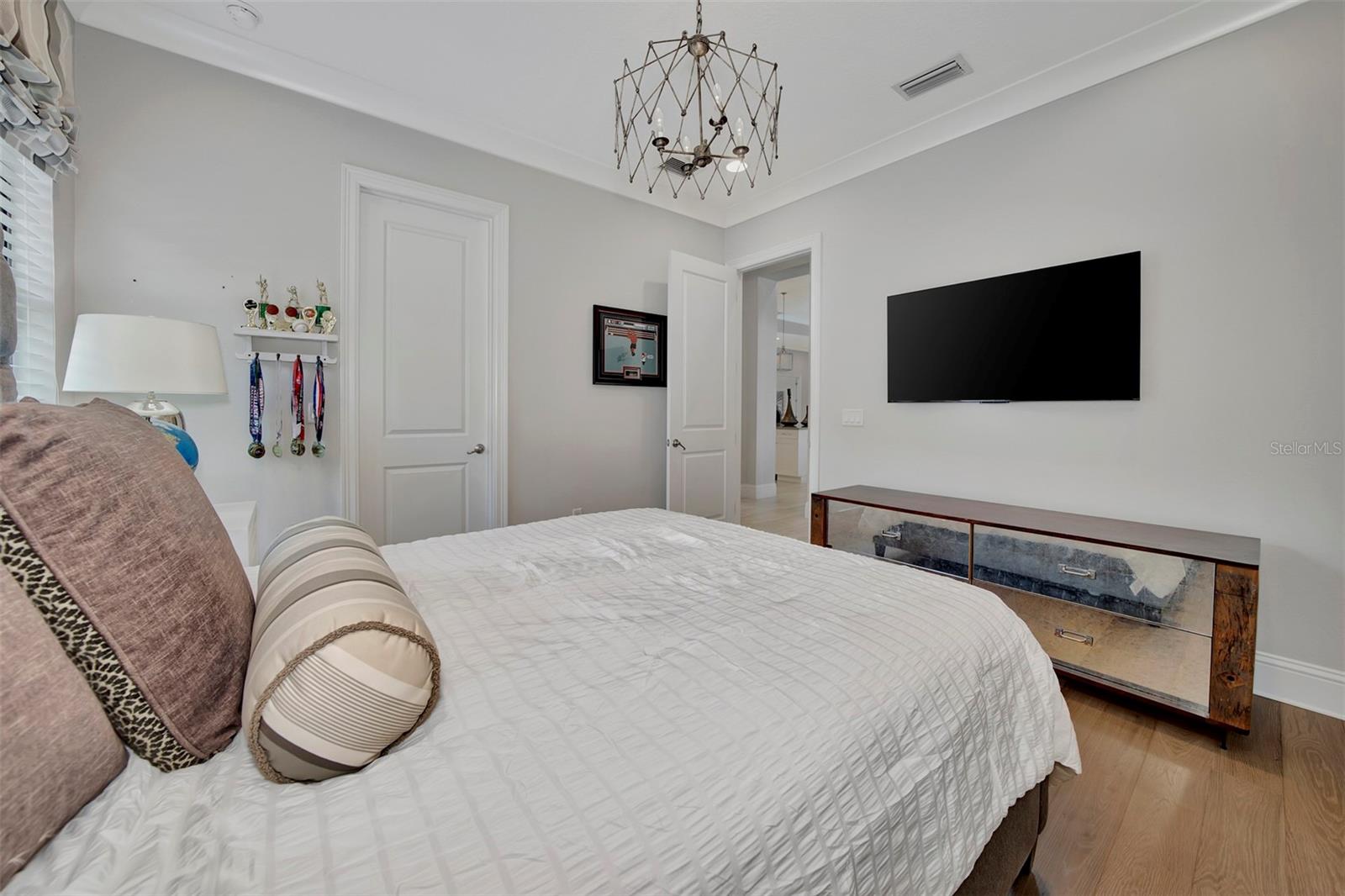 COUNTRY CLUB EAST AT LAKEWD RNCH UU2 - Residential