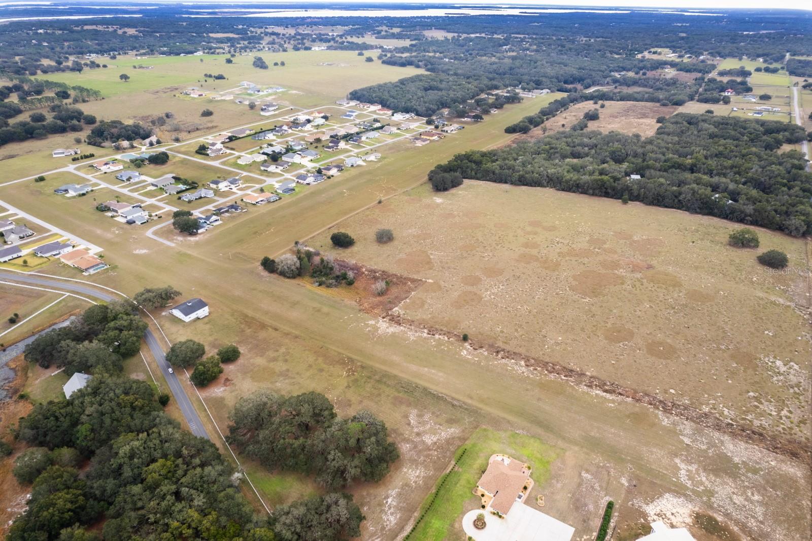 LOVES LANDING - Land