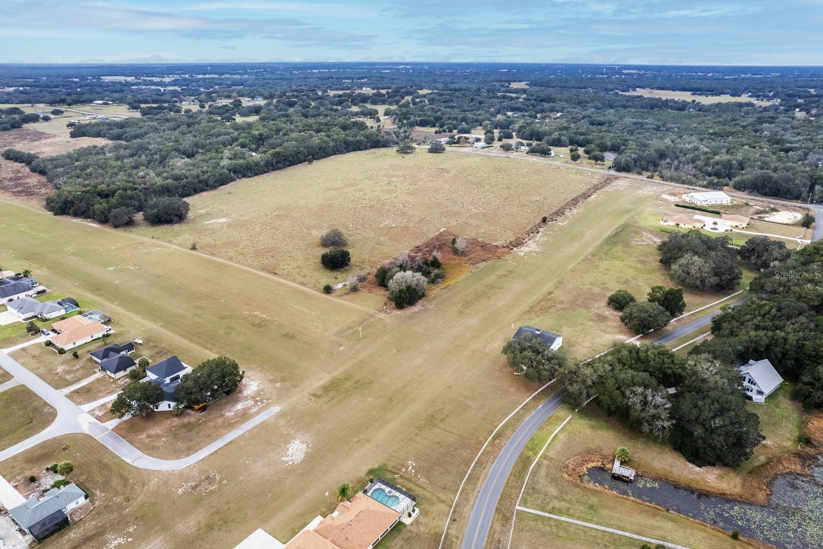 LOVES LANDING - Land