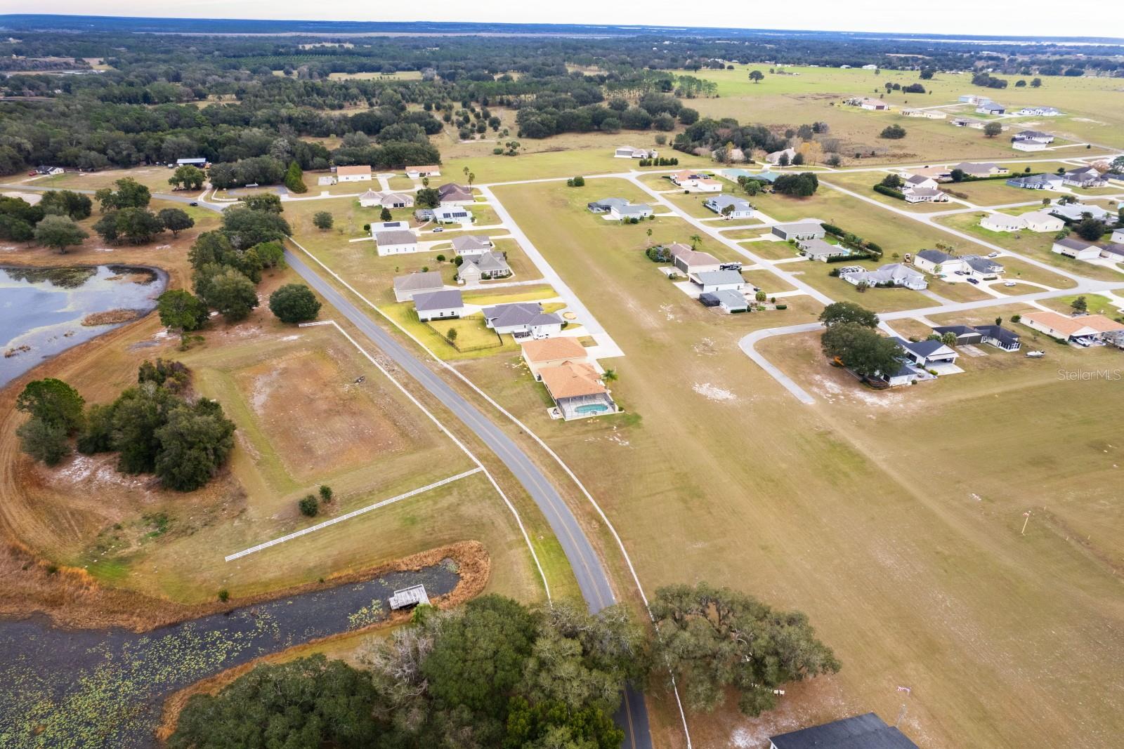 LOVES LANDING - Land