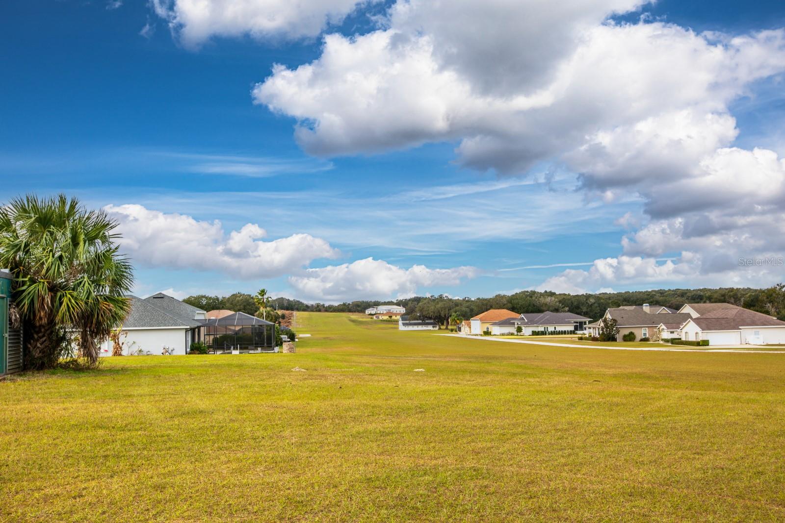 LOVES LANDING - Land