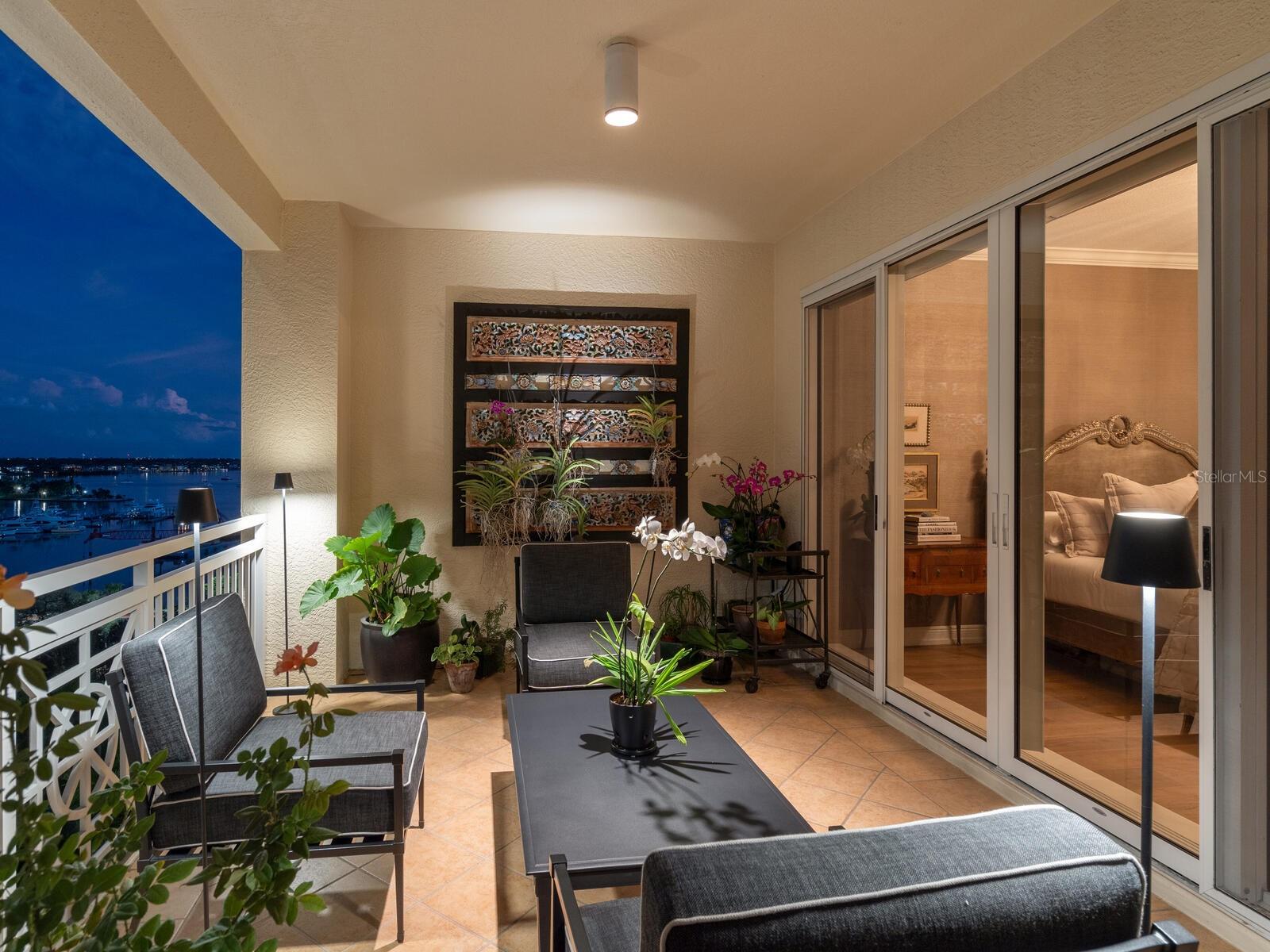 THE TOWER RESIDENCES - Residential