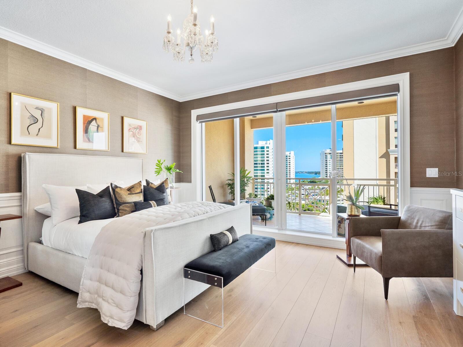 THE TOWER RESIDENCES - Residential