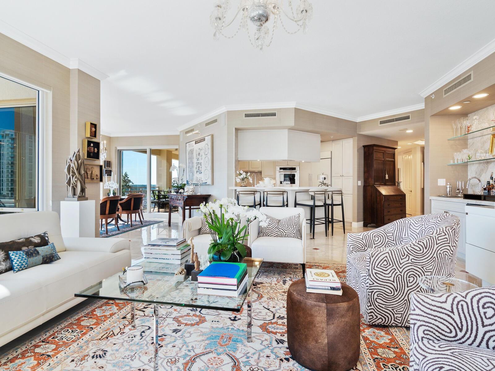 THE TOWER RESIDENCES - Residential