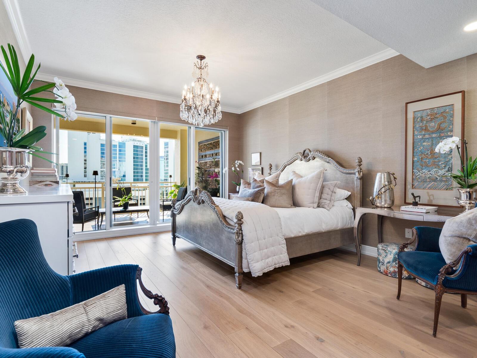 THE TOWER RESIDENCES - Residential