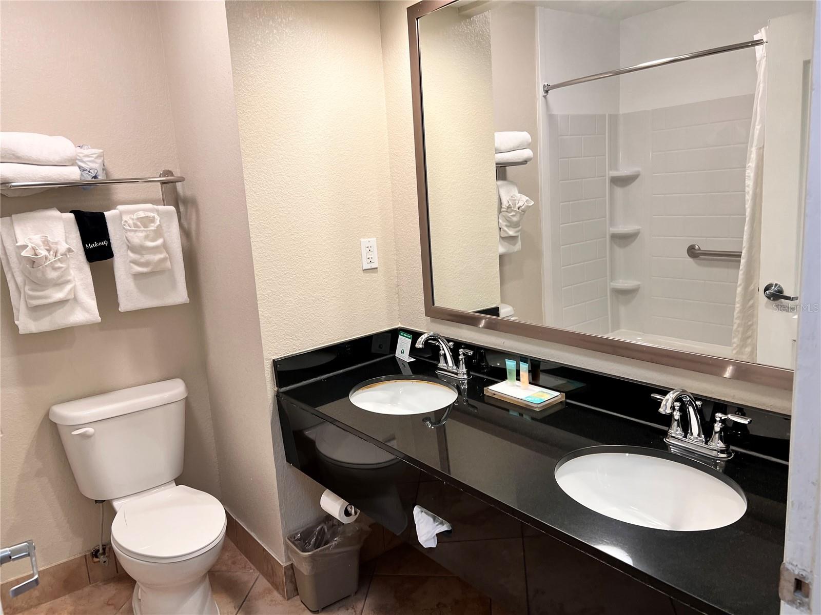 MERIDIAN PALMS COMM CONDO - Residential