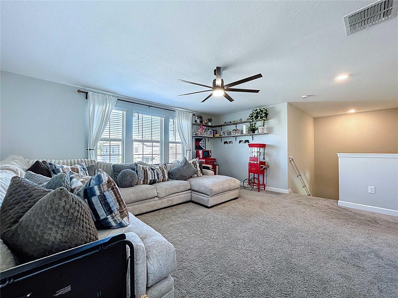 RIVERCREST LAKES - Residential