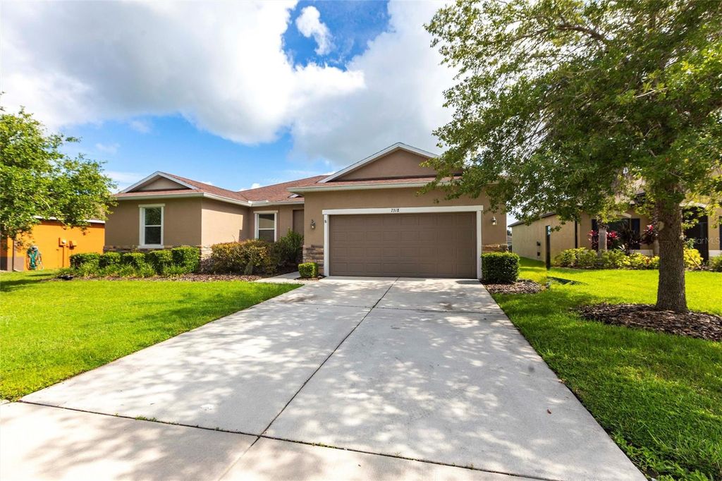 Photo of 7318 61st Street E, Palmetto, FL 34221 (MLS # D6143016)