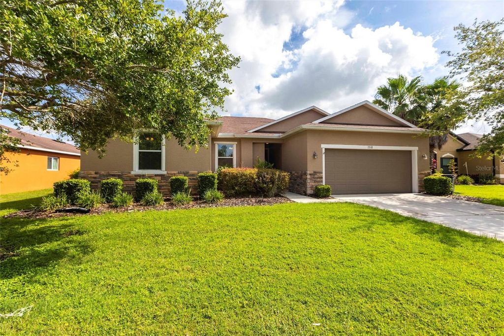 Photo of 7318 61st Street E, Palmetto, FL 34221 (MLS # D6143016)