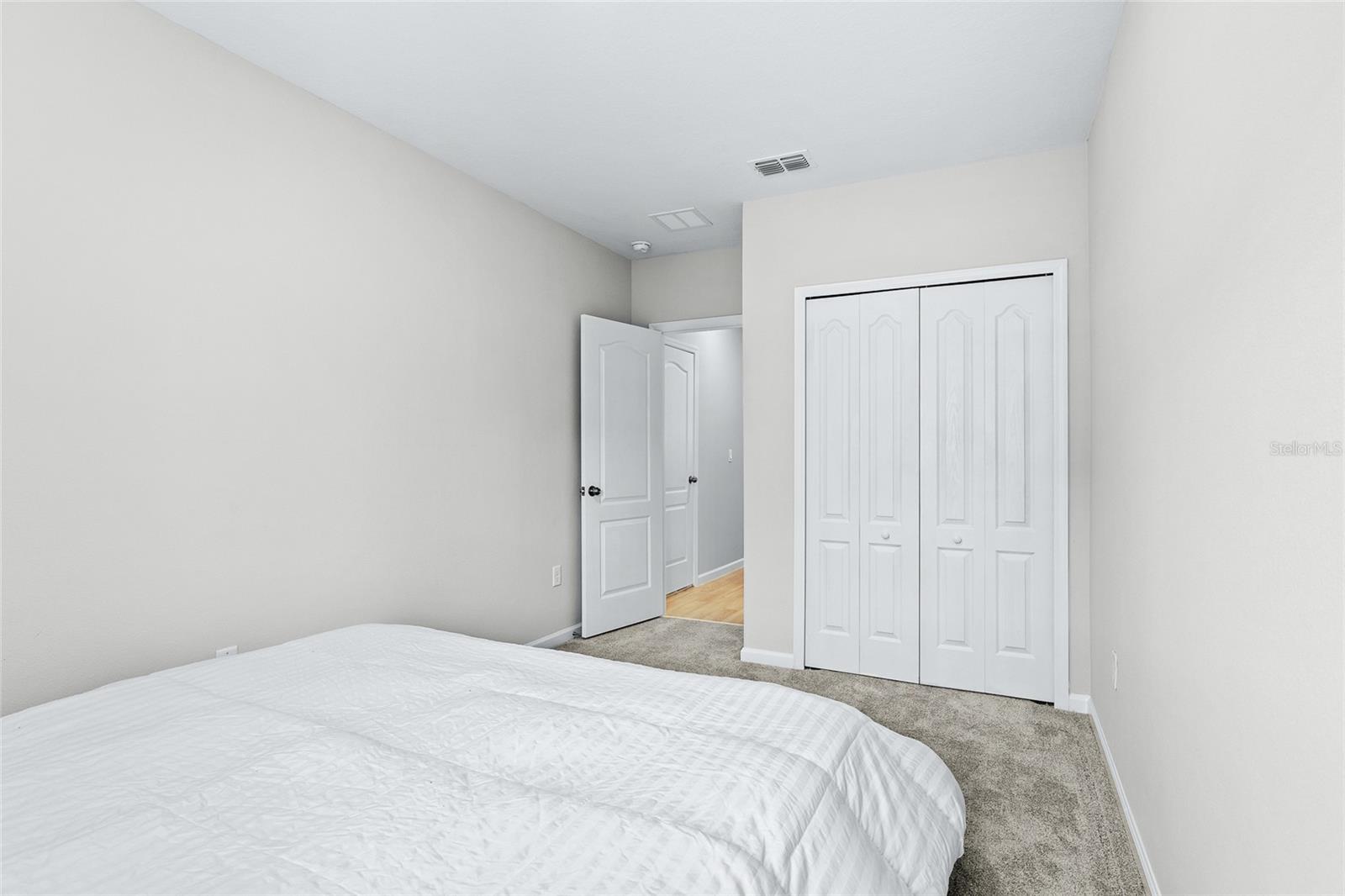 TOWNS AT TUSKAWILLA COMMONS - Residential