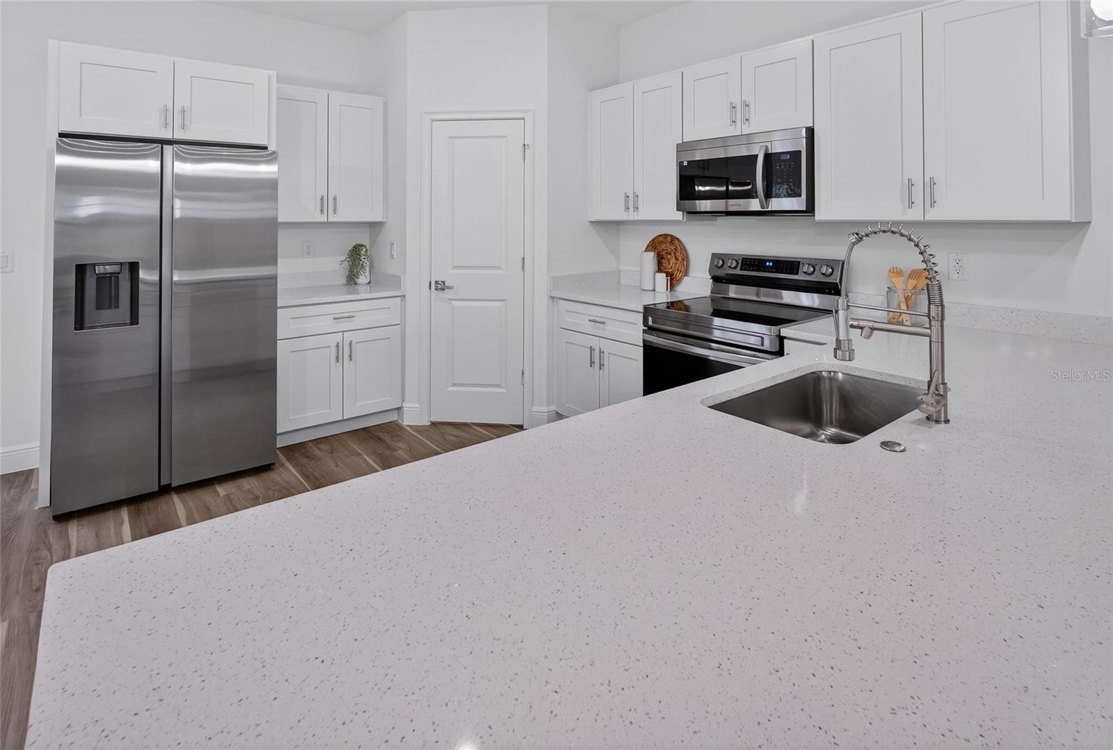 MARION OAKS - Residential