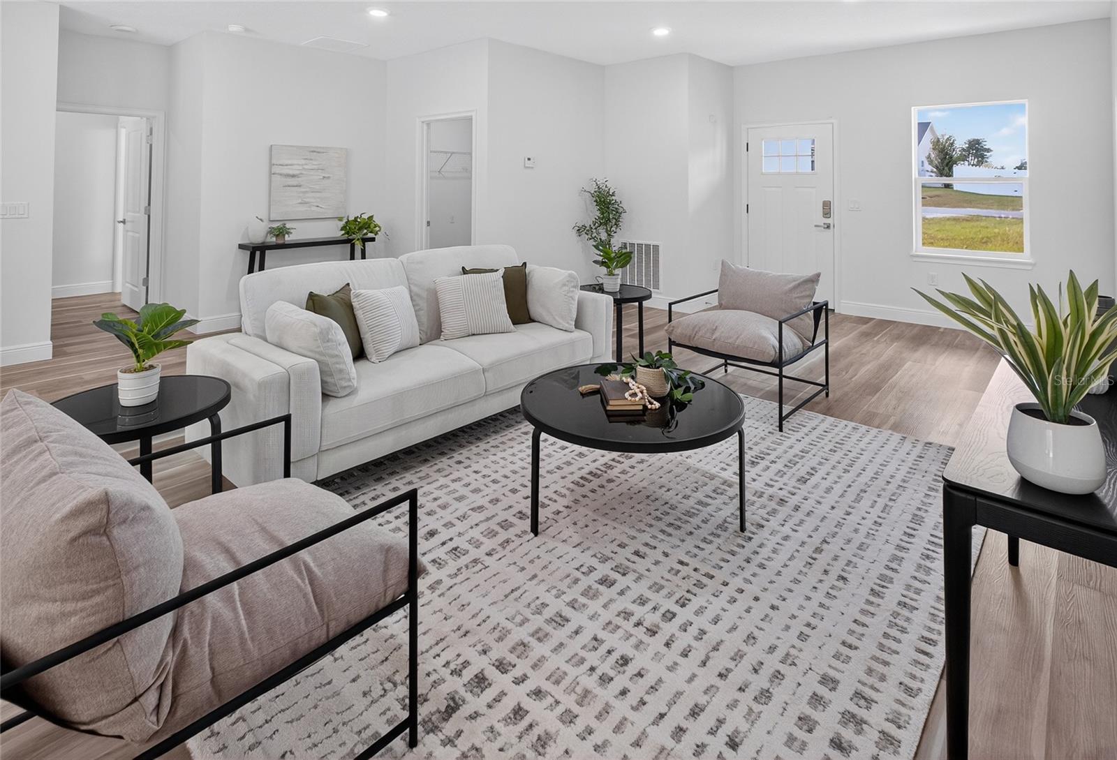 MARION OAKS - Residential