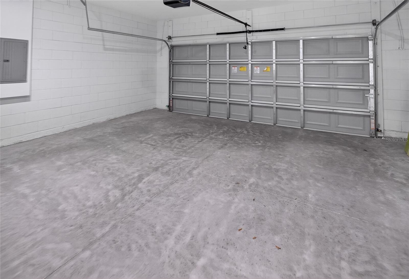 MARION OAKS - Residential