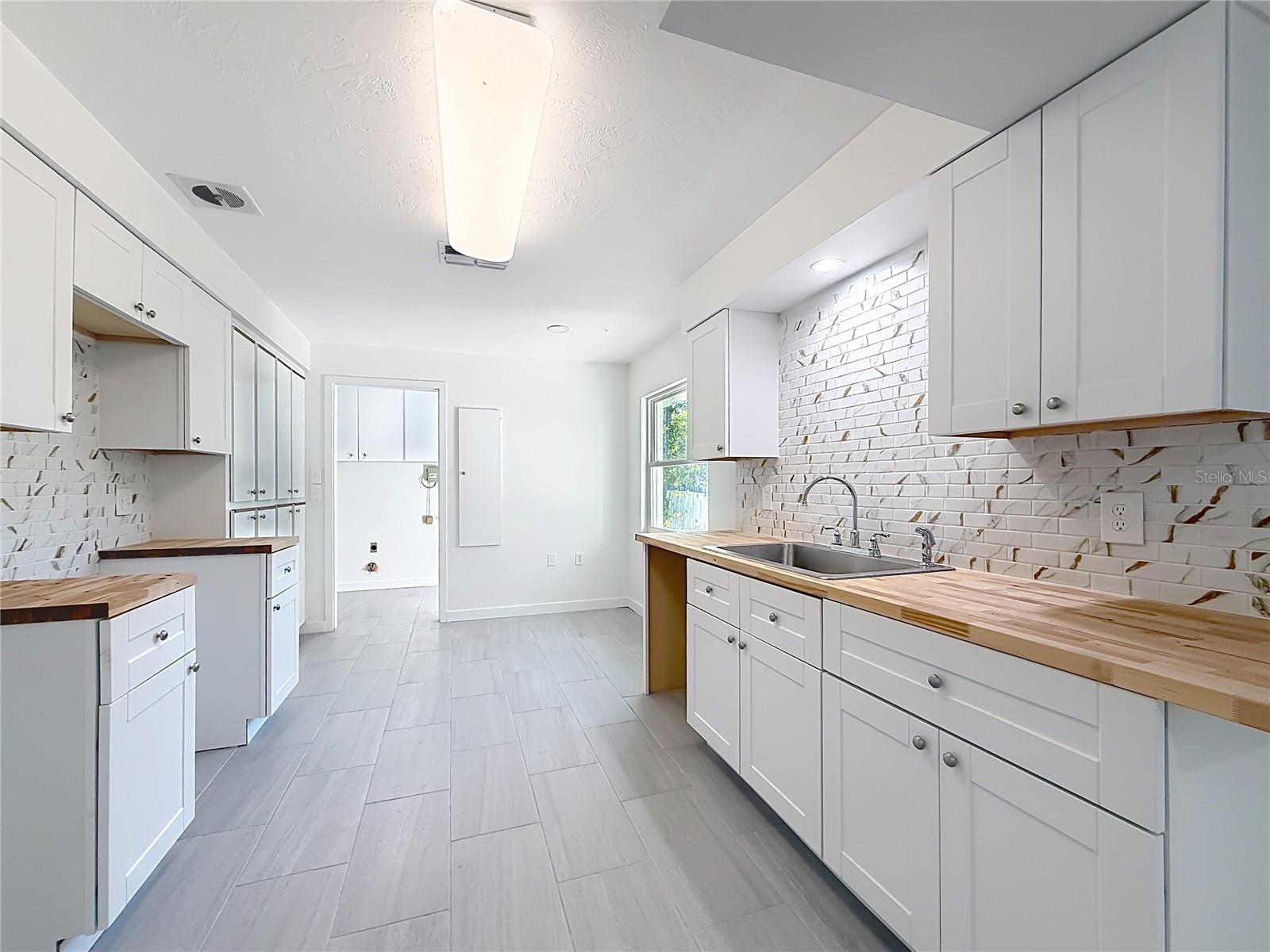 BEVERLY HILLS UNIT 06 SEC 02 - Residential