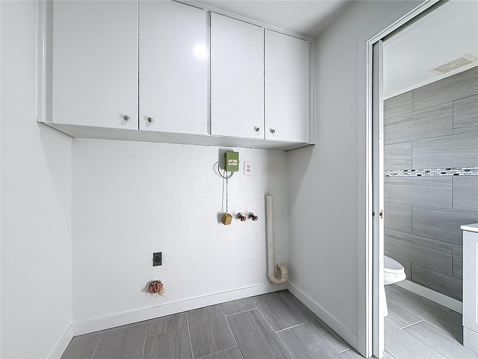 BEVERLY HILLS UNIT 06 SEC 02 - Residential