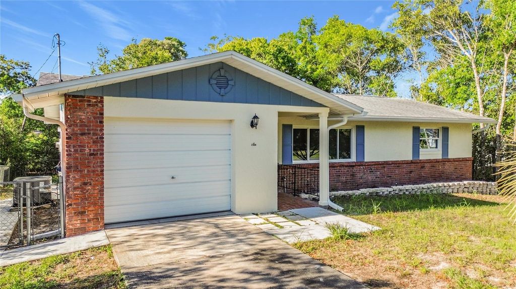 Photo of 6 Oklahoma Street, Beverly Hills, FL 34465 (MLS # W7884935)