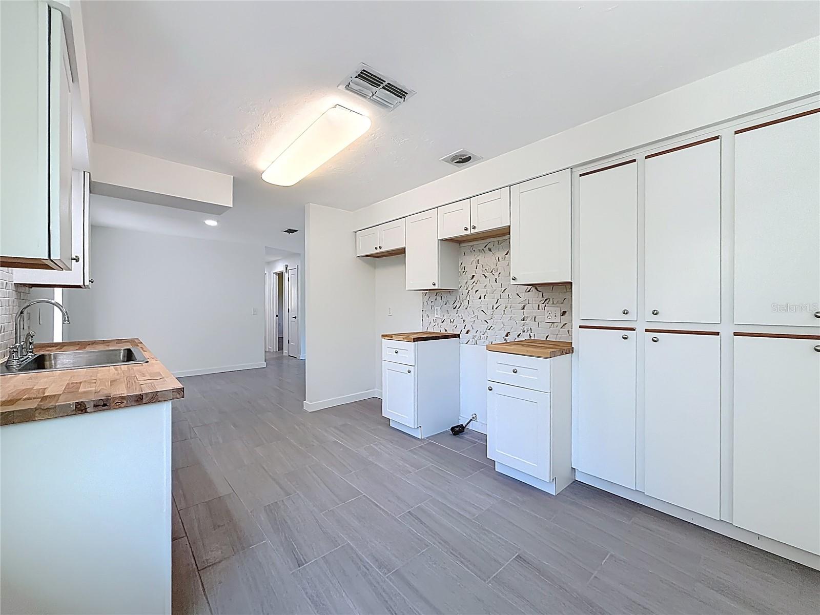 BEVERLY HILLS UNIT 06 SEC 02 - Residential