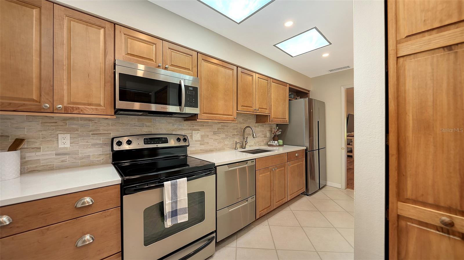 VILLAGE GREEN OF BRADENTON SEC 5 - Residential