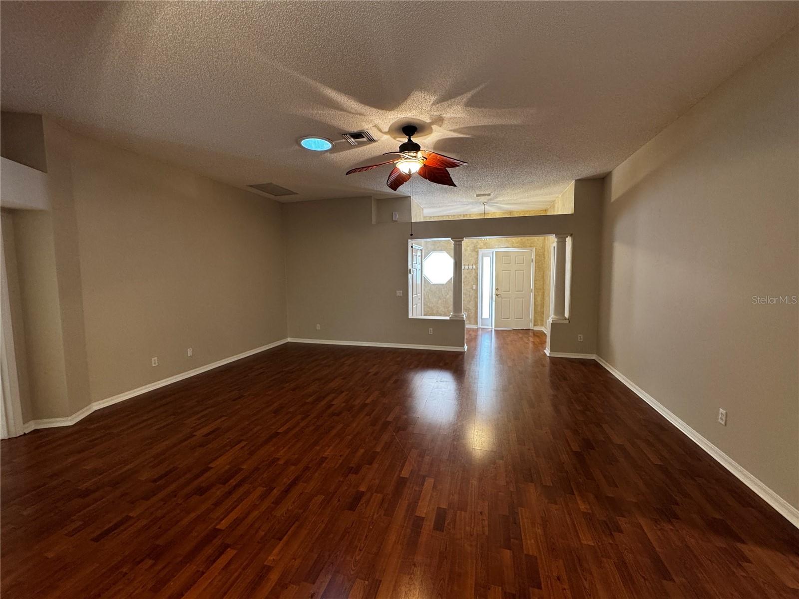 VILLAGES LADY LAKE UNIT 23 - Residential Lease