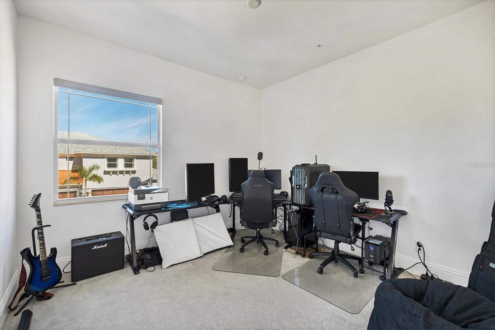 HIDDEN CREEK AT LAKEWOOD RANCH - Residential