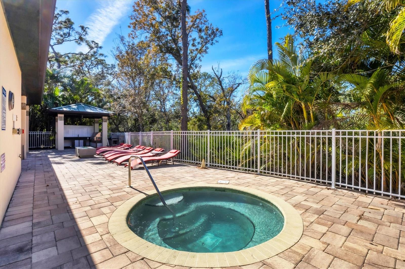 HIDDEN CREEK AT LAKEWOOD RANCH - Residential