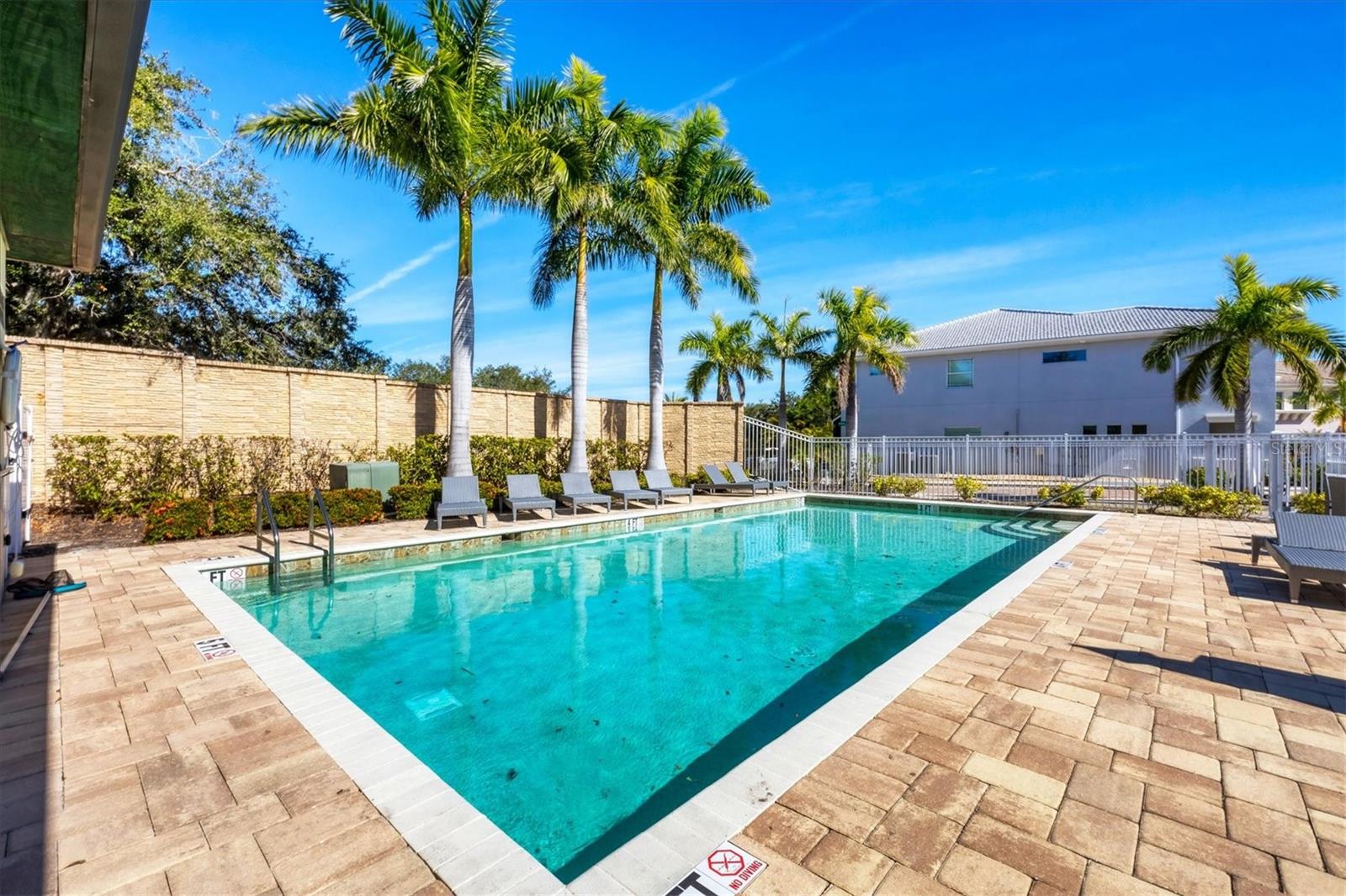 HIDDEN CREEK AT LAKEWOOD RANCH - Residential