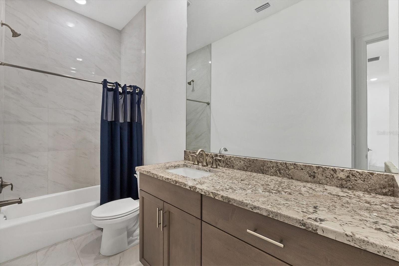 HIDDEN CREEK AT LAKEWOOD RANCH - Residential