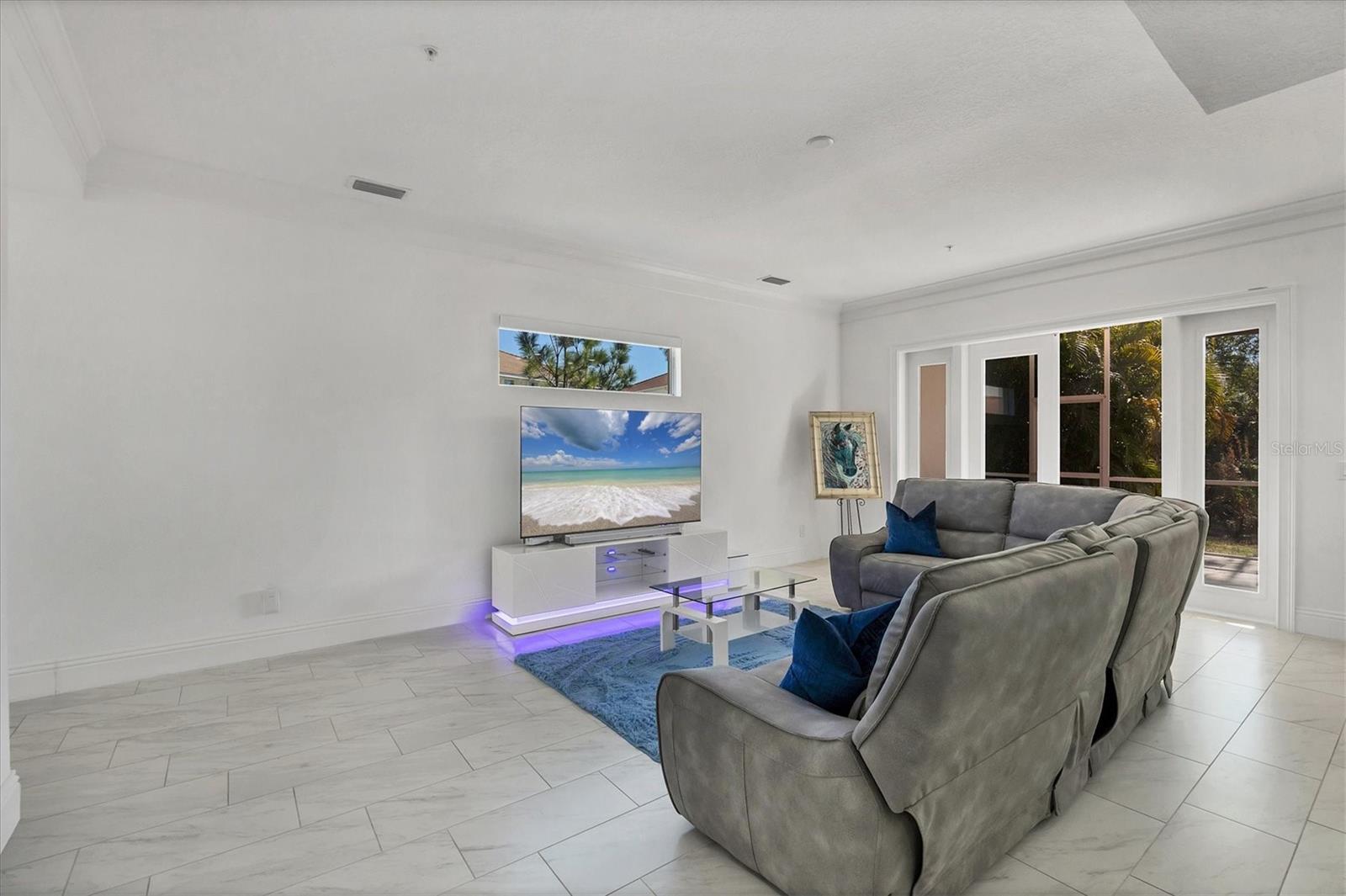 HIDDEN CREEK AT LAKEWOOD RANCH - Residential